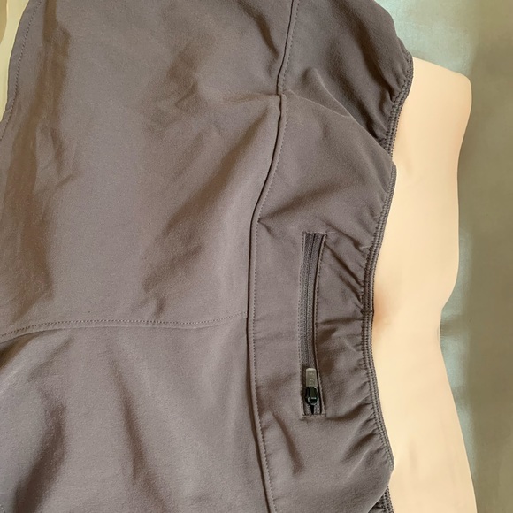 Under Armour Qualifier Speedpocket 2 in 1 Short - Picture 3 of 5